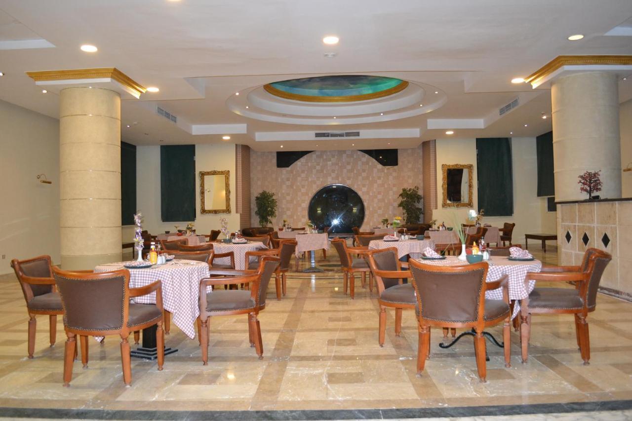 Dexon Roma Hotel Hurghada Bagian luar foto