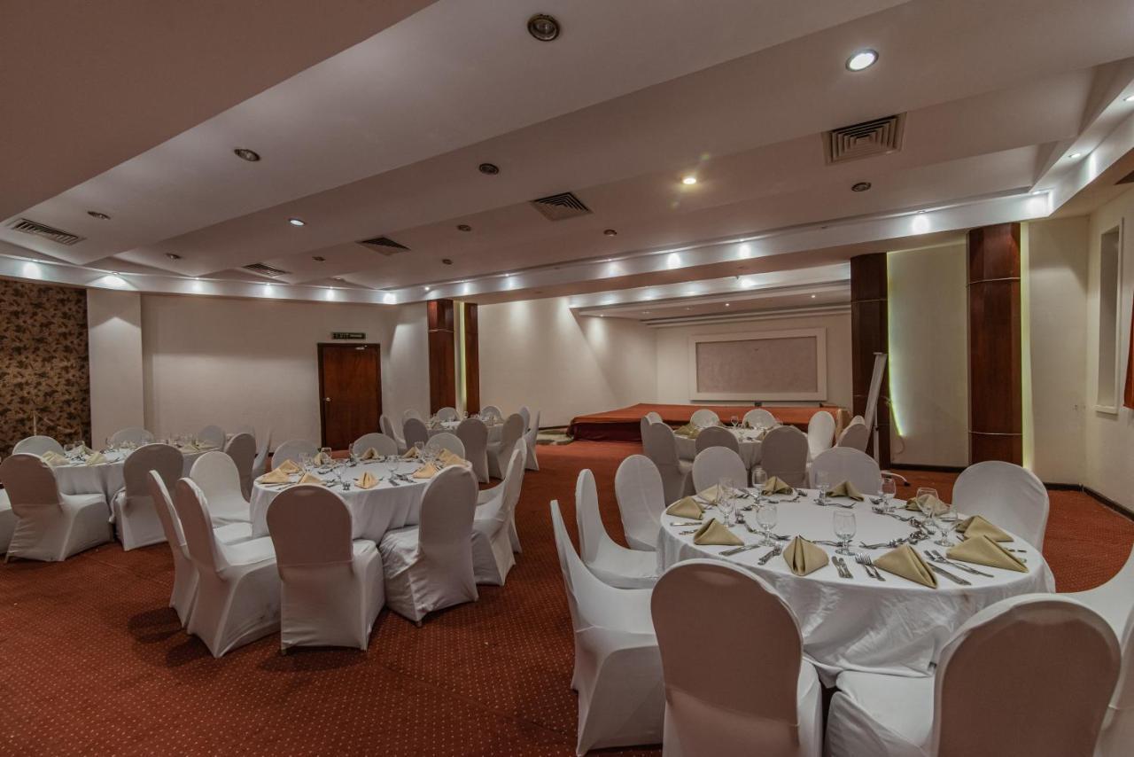 Dexon Roma Hotel Hurghada Bagian luar foto