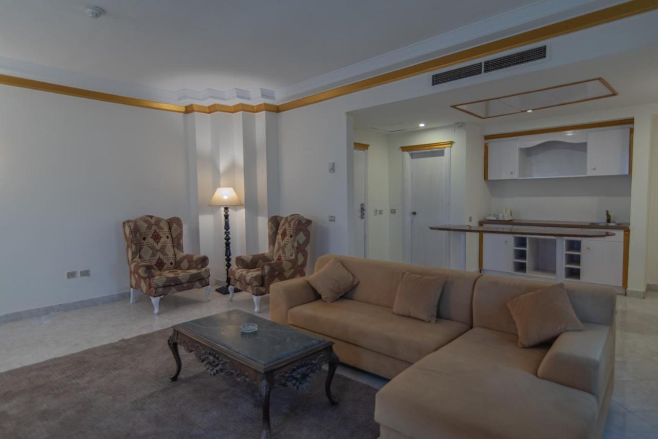 Dexon Roma Hotel Hurghada Bagian luar foto