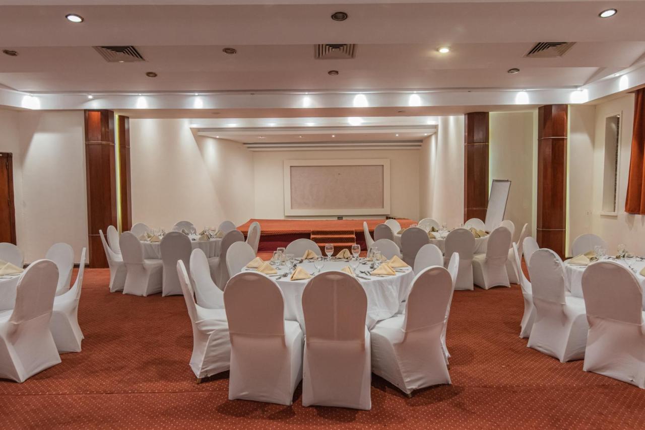 Dexon Roma Hotel Hurghada Bagian luar foto