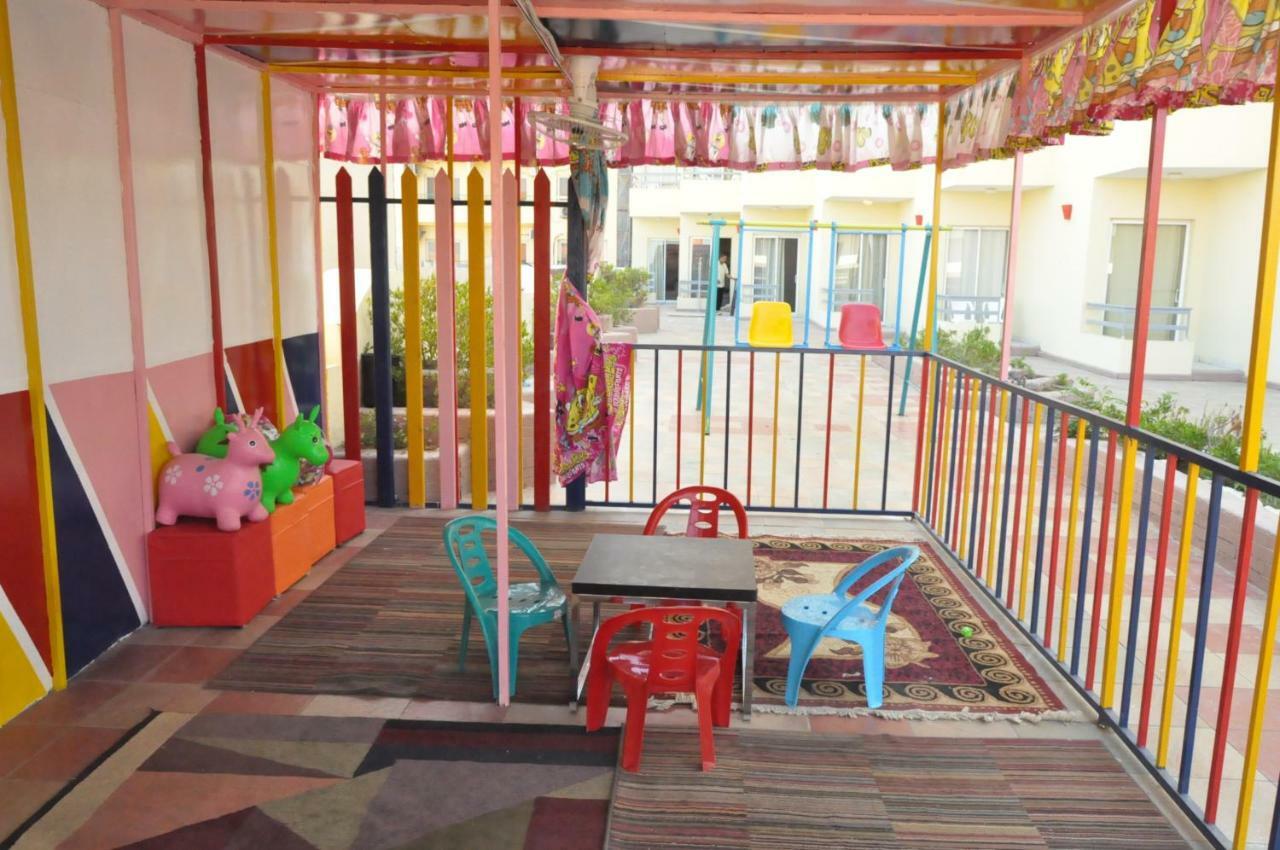 Dexon Roma Hotel Hurghada Bagian luar foto